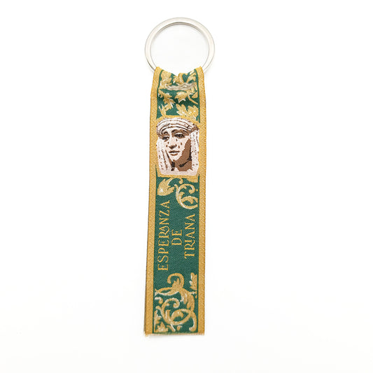 Amuleto llavero de tela bordada Virgen Esperanza de Triana Sevilla – accesorio cofrade de devoción