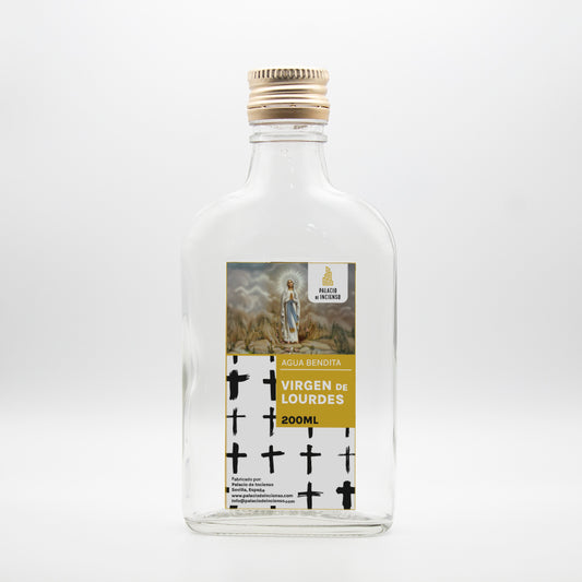 Agua bendita Virgen de Lourdes en frasco transparente para devoción, purificación y conexión espiritual