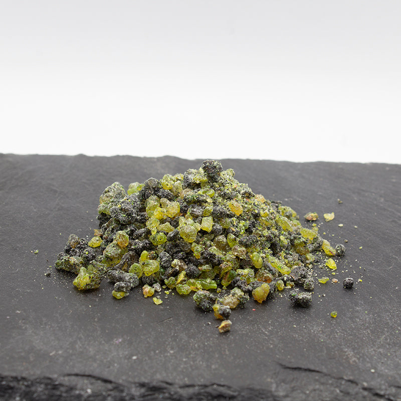 Incienso en grano aroma almizcle para rituales, meditación y limpieza energética.