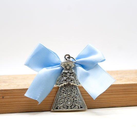 AMULETO VIRGEN DEL ROCIO DE PASTORA LAZO AZUL - CARRO DE BEBE