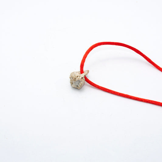 PIEDRA DE BRUJA O PIEDRA DE ODÍN Nº SERIE 036 2*1cm