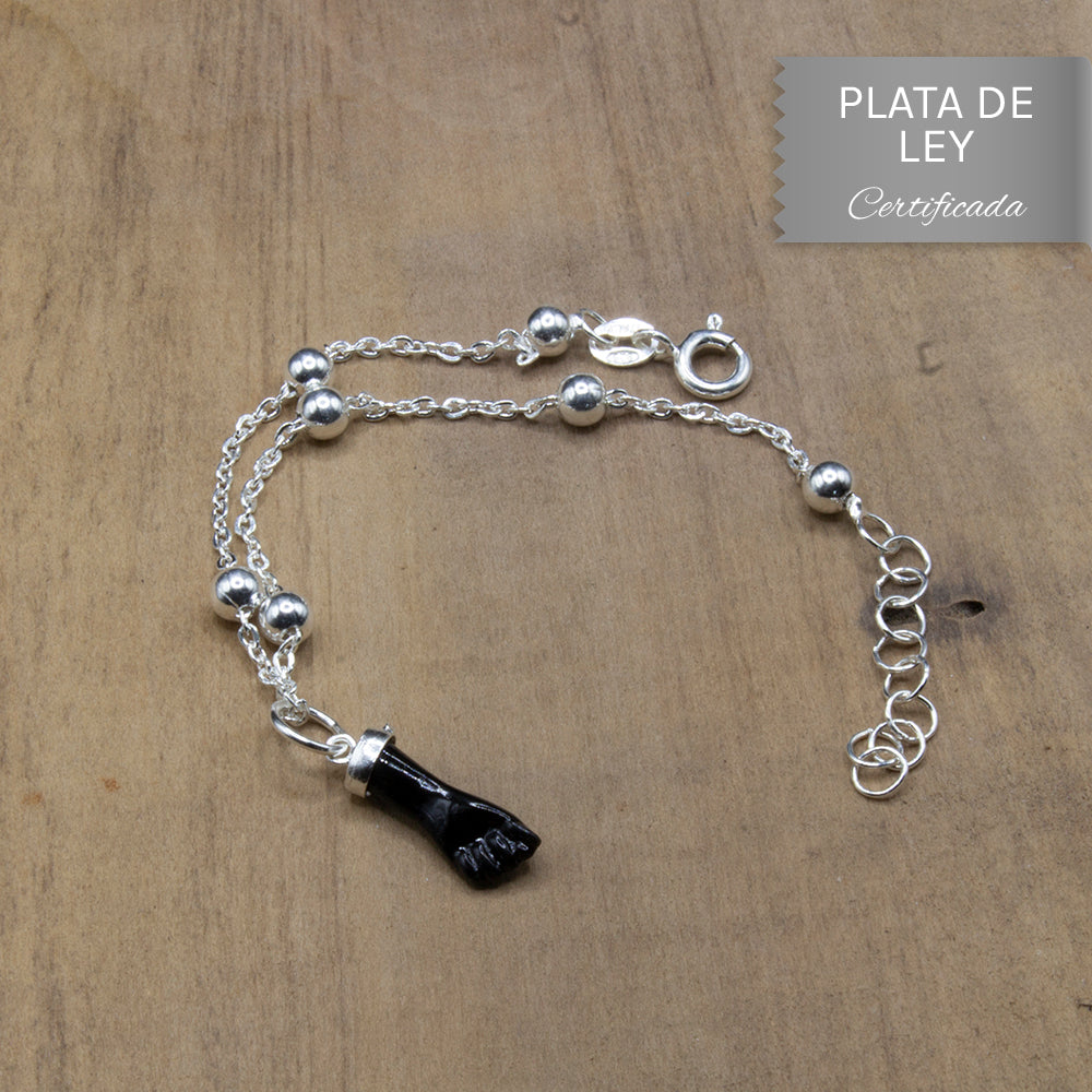 PULSERA DE LOS 7 NUDOS EN PLATA DE LEY CON AMULETO PUÑO