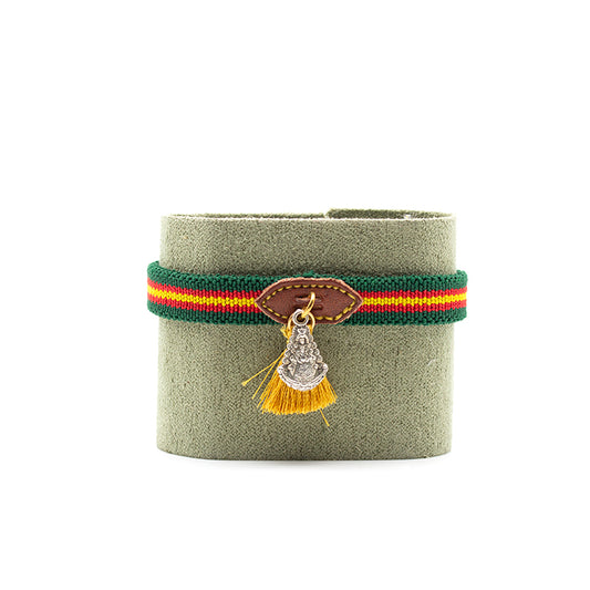 Pulsera elástica con medalla Virgen del Rocío y colores de la bandera de España