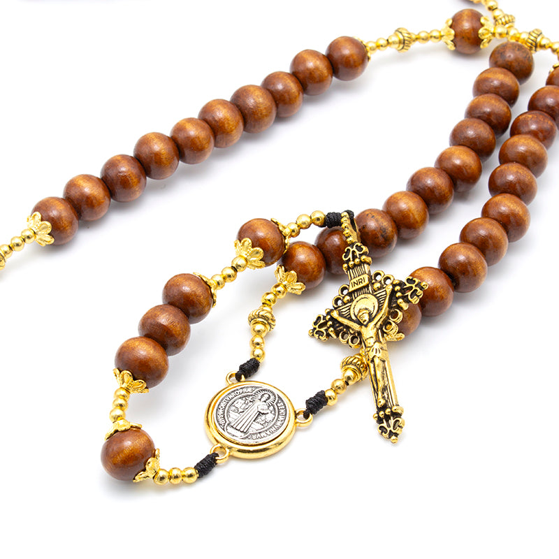 ROSARIO CON CRUZ DE SAN BENITO EN MADERA NATURAL