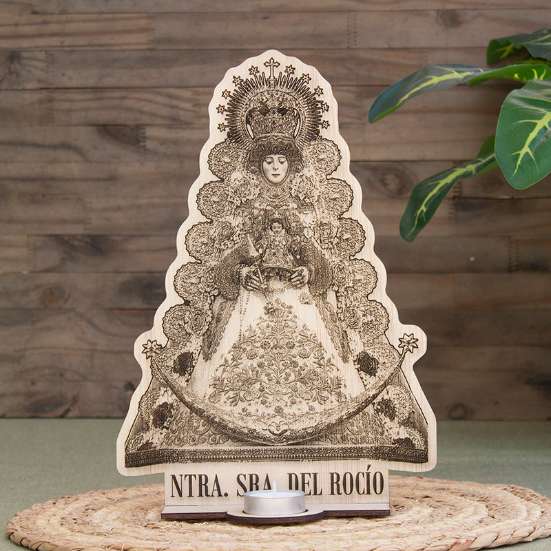 Altar Virgen del Rocío en madera grabada con portavela de té para decoración religiosa cristiana.